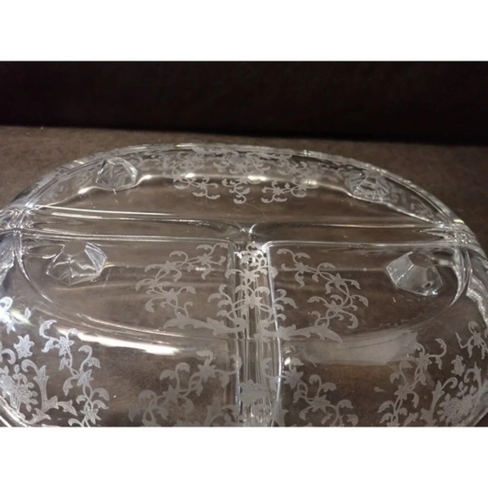 Vintage Fostoria Clear Navarre Etched Footed Baroque Glass Divided Relish Dish‎